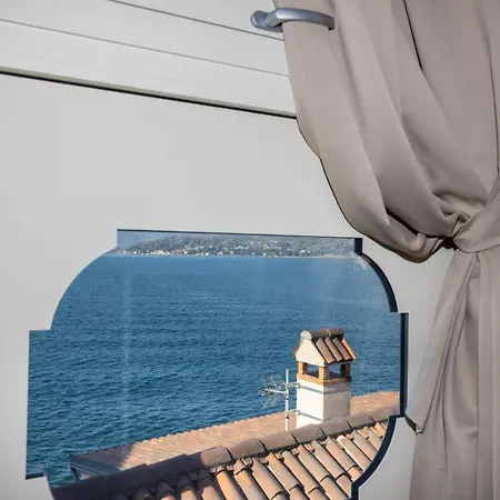 Otel Casa Du Lac, By R Collection 4*