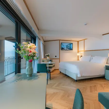 Casa Du Lac, By R Collection Hotel 4*
